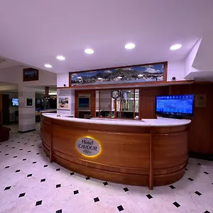 cavour-rapallo.hotelitalianriviera.com/