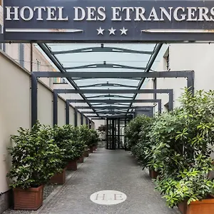 Des Etrangers 3*, Milan Italie